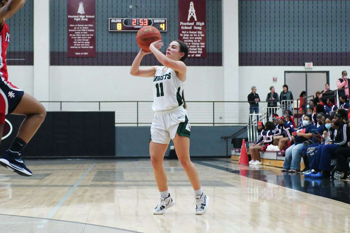 Girls’ basketball Clear Falls, Clear Brook win playoff openers
