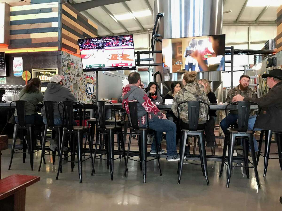 Your guide to New Braunfels’ German food and beer with 8 great Texas