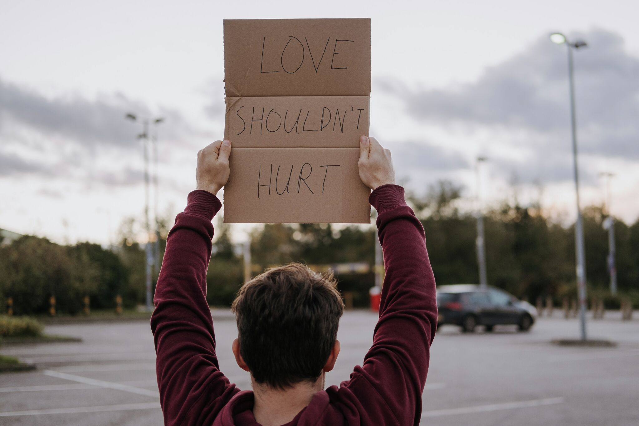 What adults should know about teen dating violence - Vimarsana News