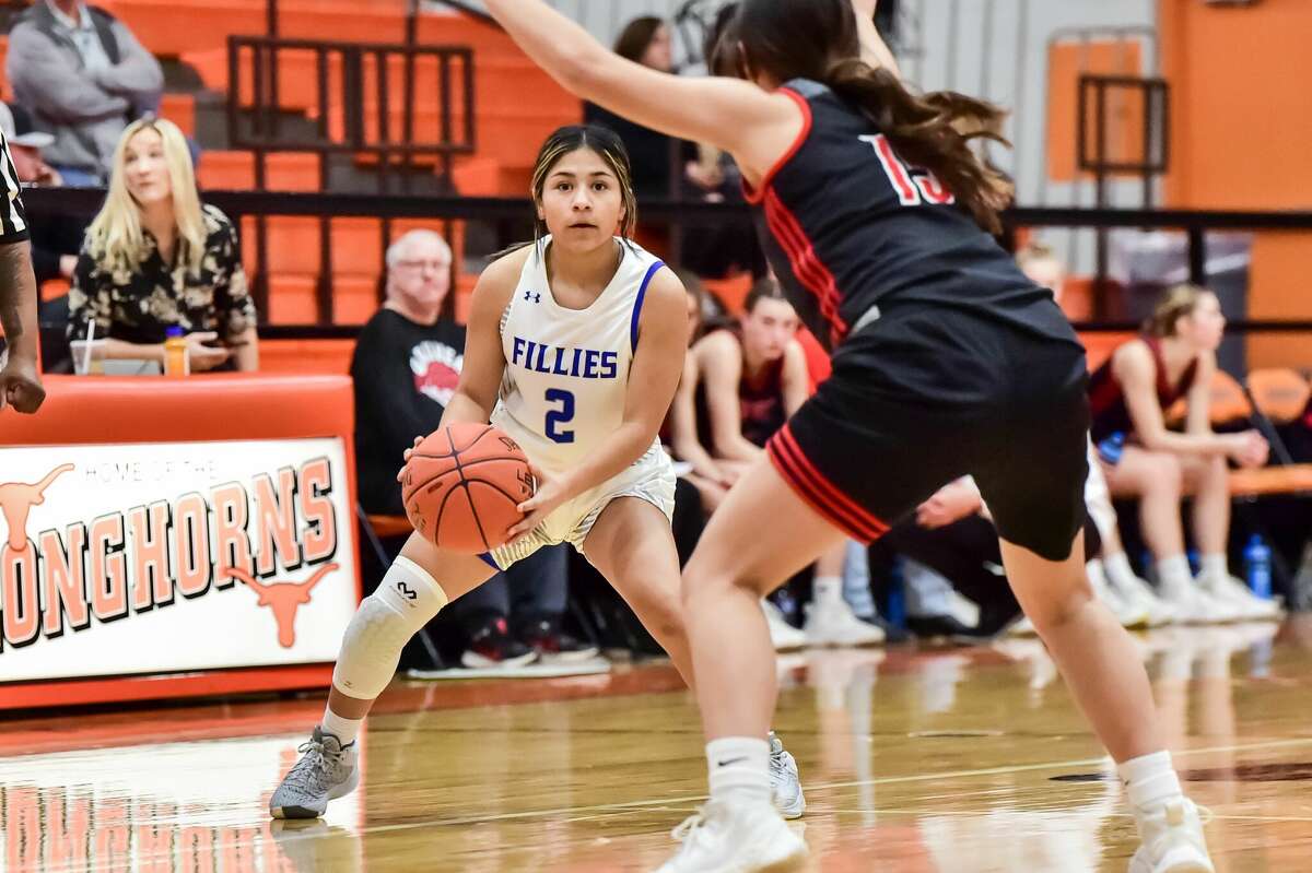 The Olton Fillies met the Gruver Lady Hound Thursday night (Feb. 17, 2022) in an area round playoff game that ended in a 22-78 loss for Olton. 