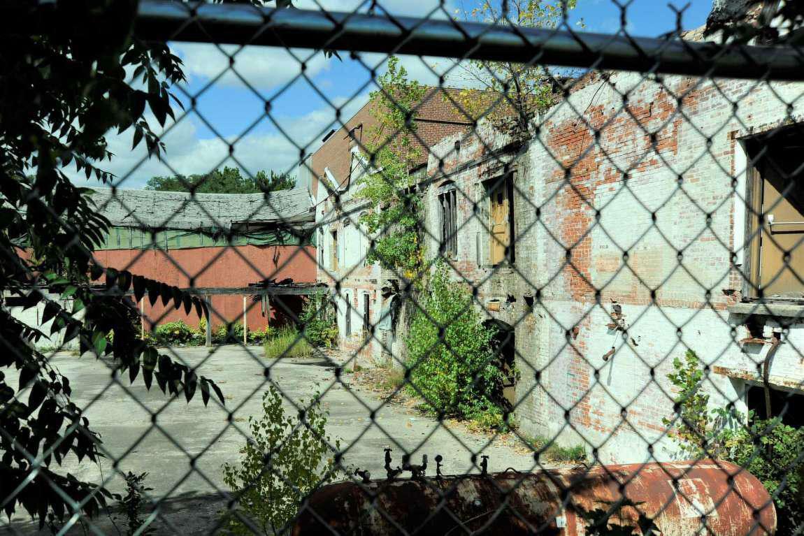 A lawmaker wants to build a school on Danbury's most blighted site; GOP leaders say 'absolutely not' - Vimarsana News