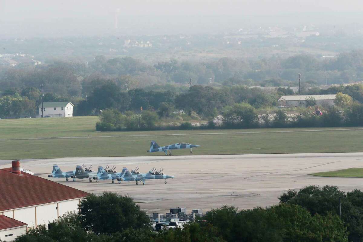 Proposal to build school under Randolph’s jets put Air Force on tilt