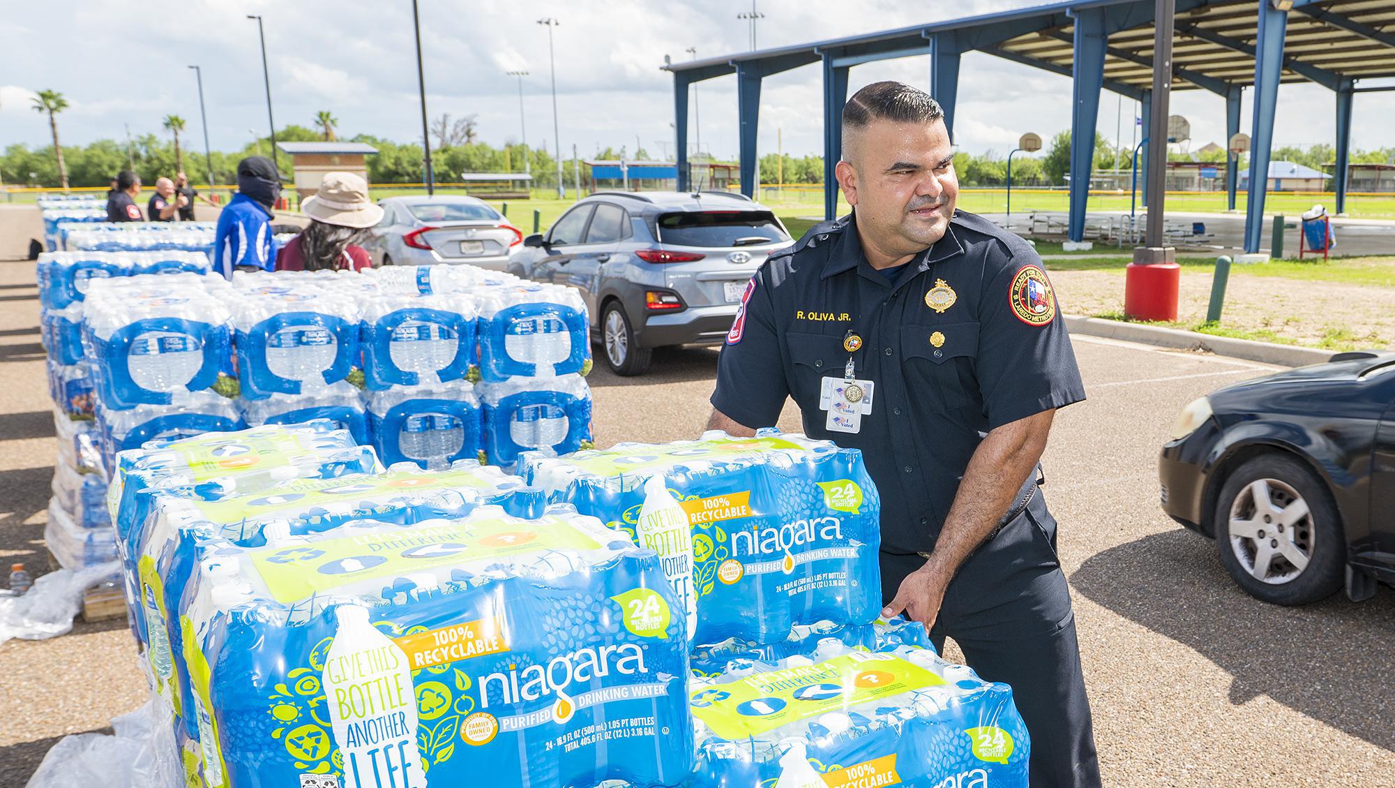 Citizens group to sue Laredo over drinking water - Vimarsana News