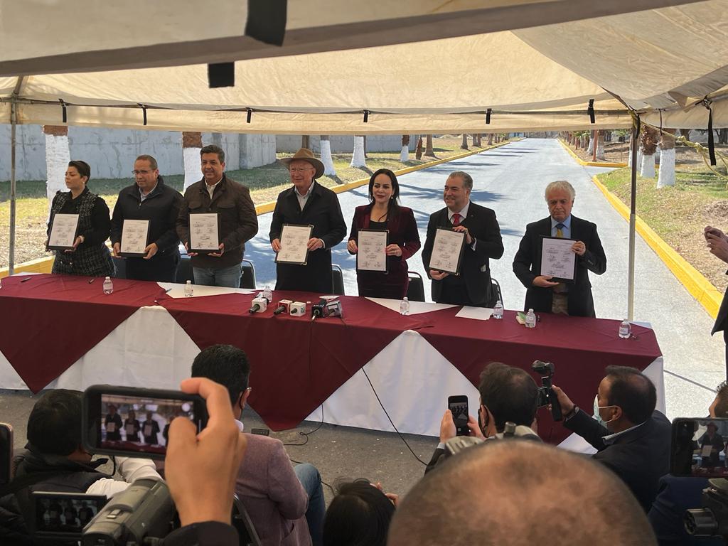 US Ambassador Ken Salazar visits Nuevo Laredo - Vimarsana News