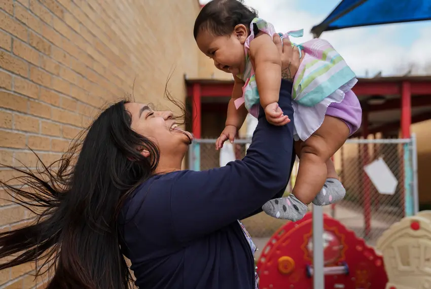 Texas tops the nation in teens who give birth multiple times - Vimarsana News