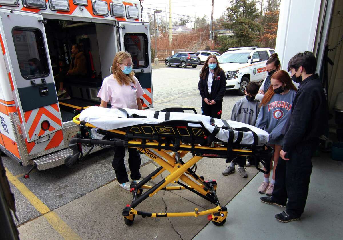 Darien Ems Help Prep Bystanders To Step In And Help