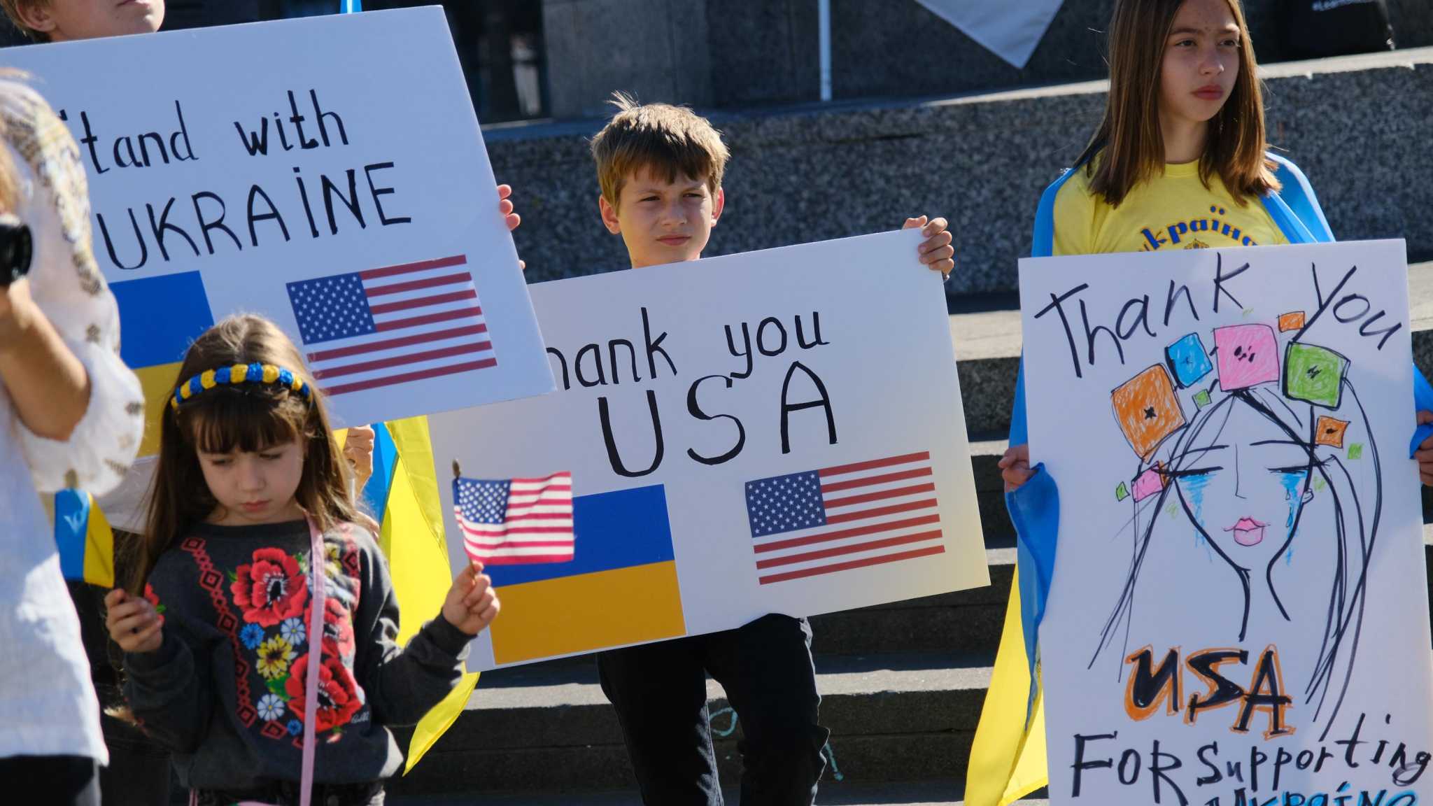 Ukrainians in Bay Area fear for family back home as Russia moves toward war - Vimarsana News