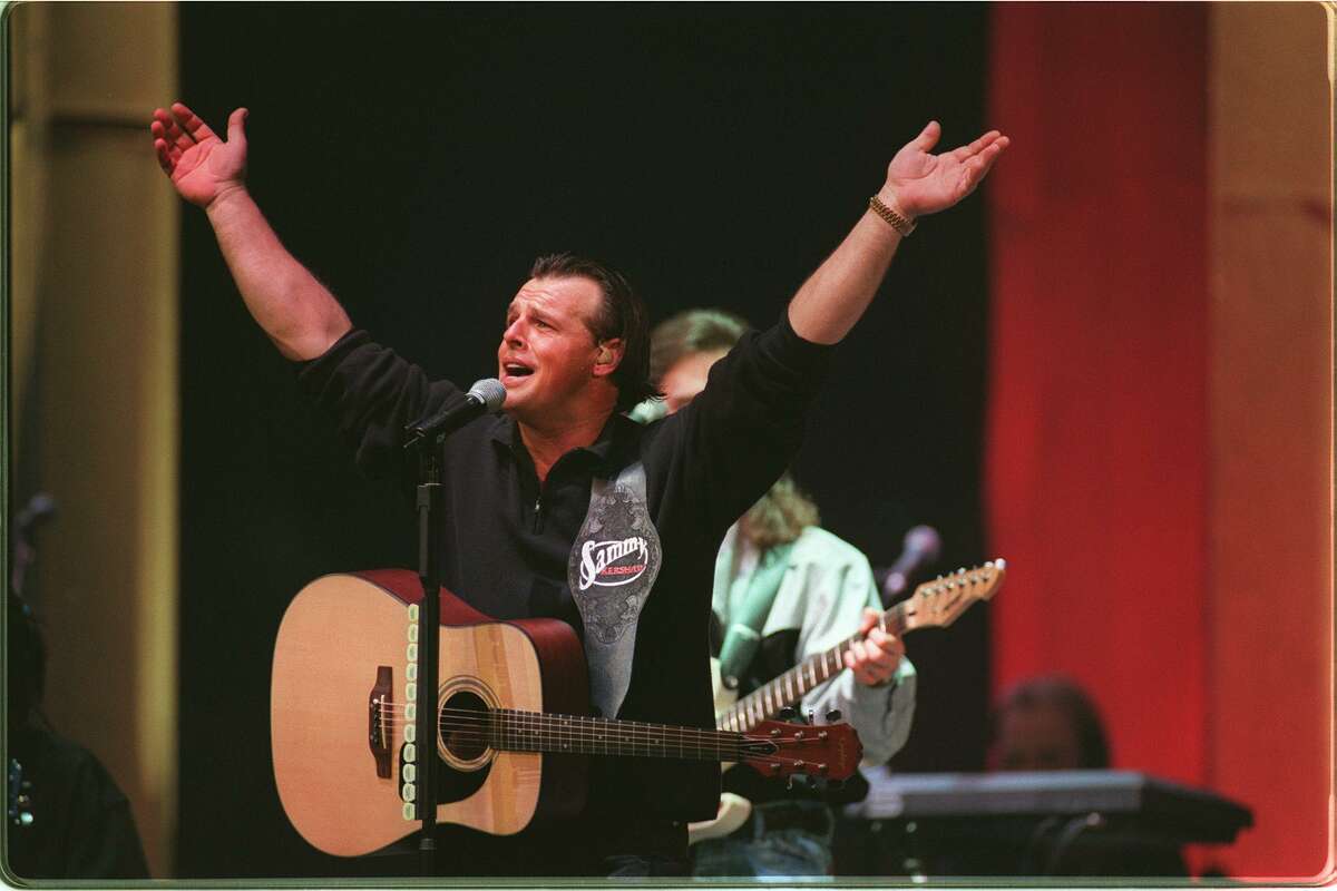 Montgomery County Fair officials announced Sammy Kershaw will take the stage on March 26 at the Montgomery County Fair. The news was announced Tuesday afternoon via the fair’s social media platforms.
