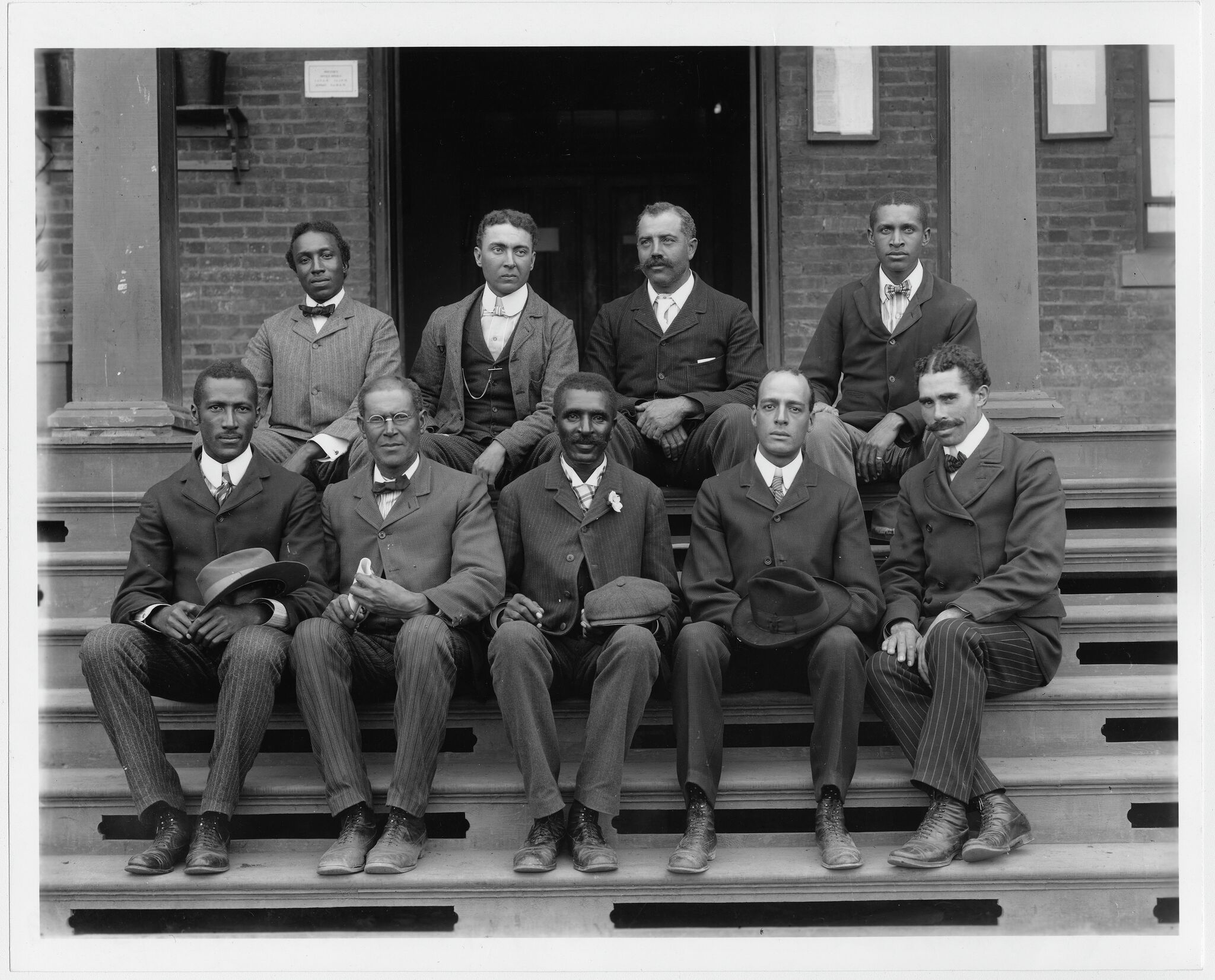 Black innovators reshaped gardening, farming - Vimarsana News