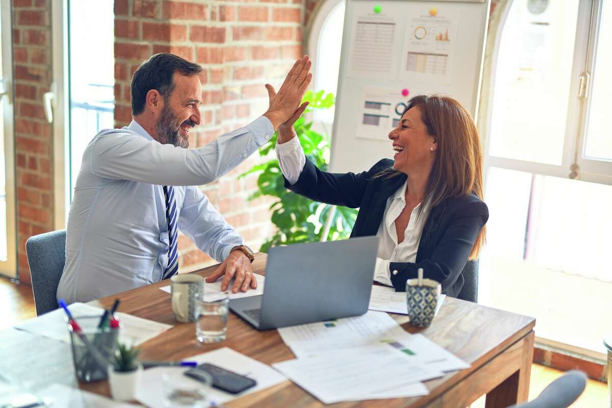 Ways a Financial Advisor Can Help You Save and Lower Your Taxes