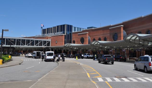 Airlines at Albany airport offering waivers to delay flights due to snow