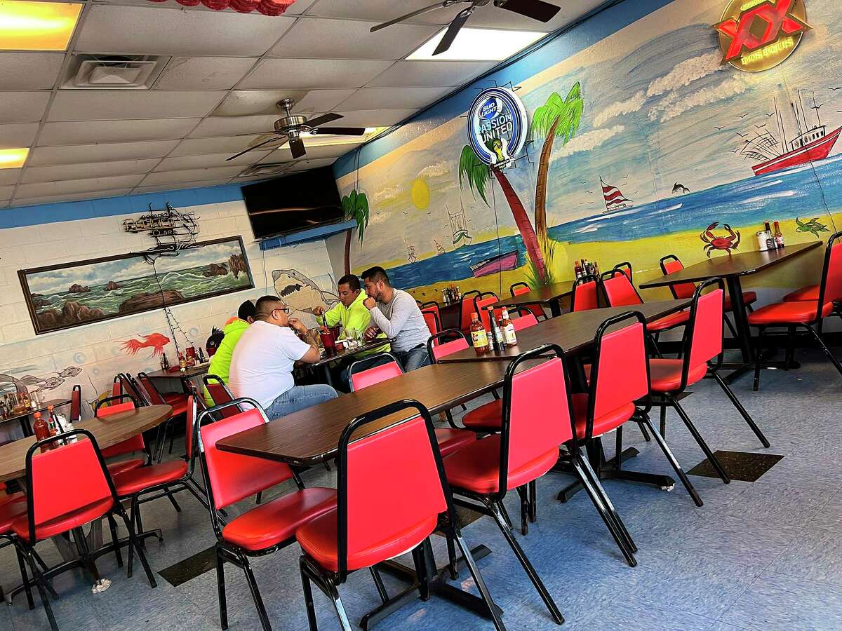 El Golfo de Mexico este un restaurant mexican cu fructe de mare pe Basse Road.
