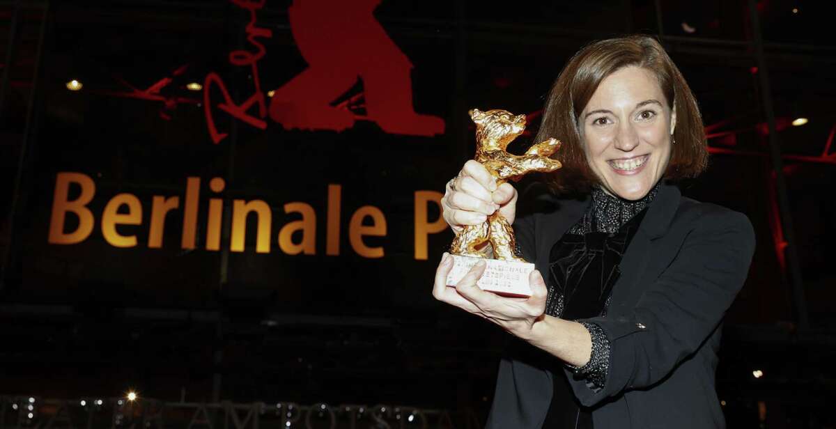 Spanish director and screenwriter Carla Simon shows off the Golden Bear for Best Film, which she won for her film “Alcarras,” about a farming family. Women were the recipients of Silver Bears, too, as well as the top acting prize.