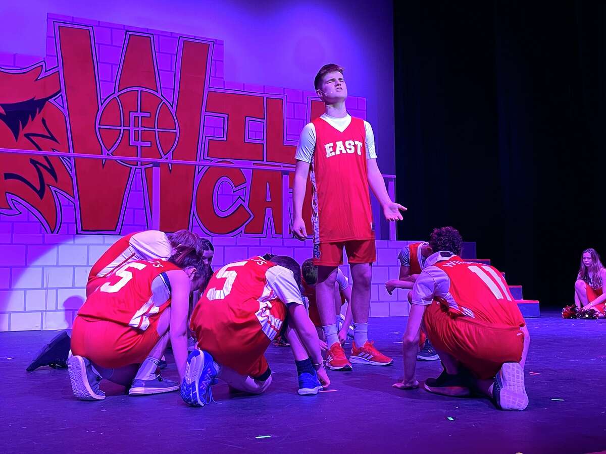 Big Rapids middle school's theatre department's production of 'High School Musical Jr.' features several characters, songs and dances from the classic 2006 movie adaptation on stage.  