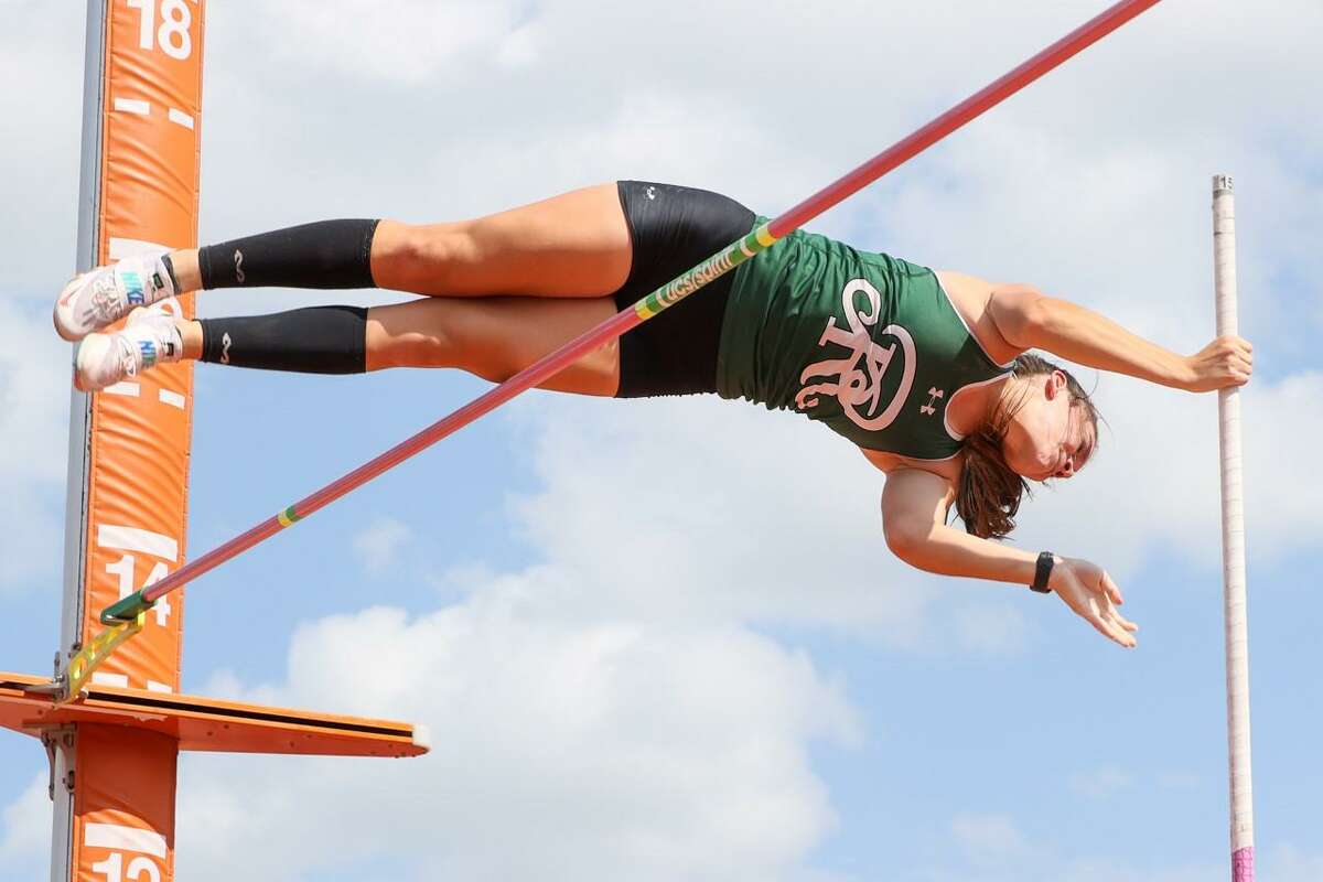 Reagan's Alyssa Quinones-Mixon clears 13 feet, 0 inches in the girls Class 6A pole vault at the UIL state track and field championships on Saturday, May, 8, 2021 at Myers Stadium in Austin. She finished fifth.