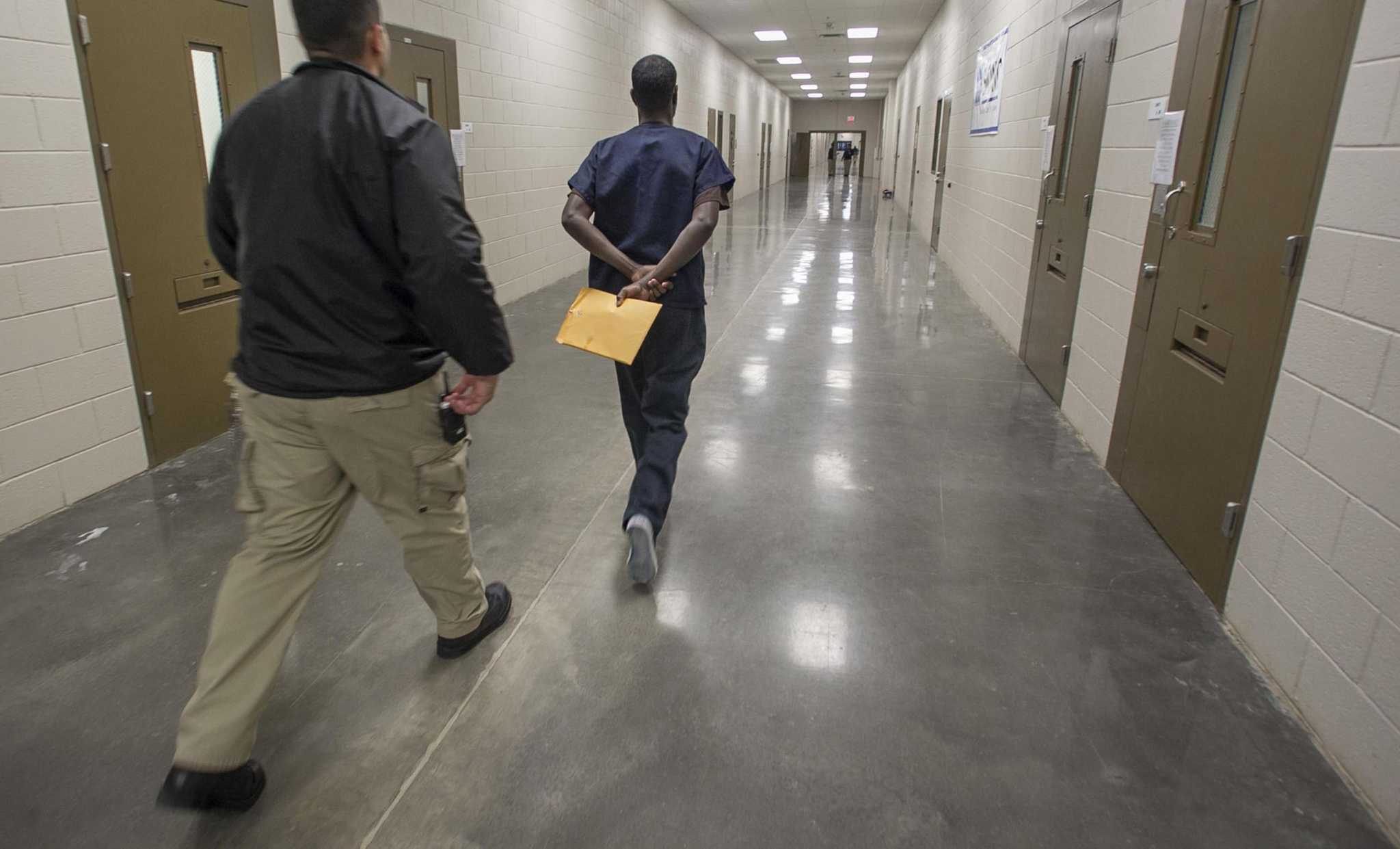 California public records law applies to some private immigration detention operators, court rules - Vimarsana News