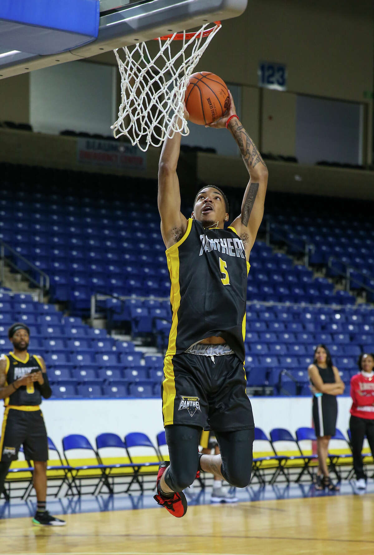 Professional basketball returns to Beaumont