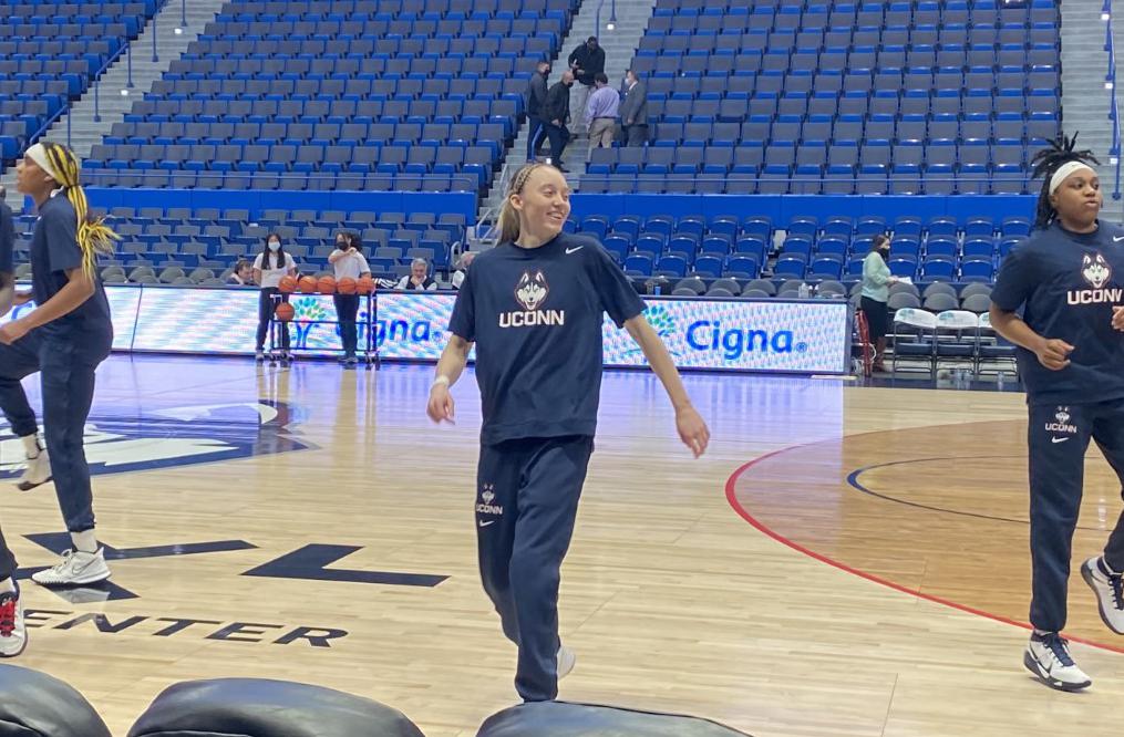 Paige Bueckers coming off the bench for UConn women's basketball team Friday night - Vimarsana News
