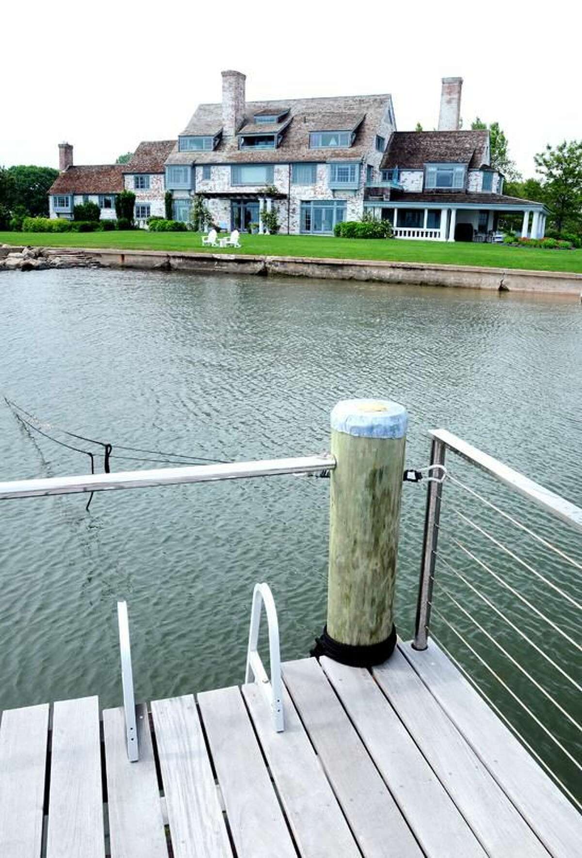 Storied Katharine Hepburn estate taken off market