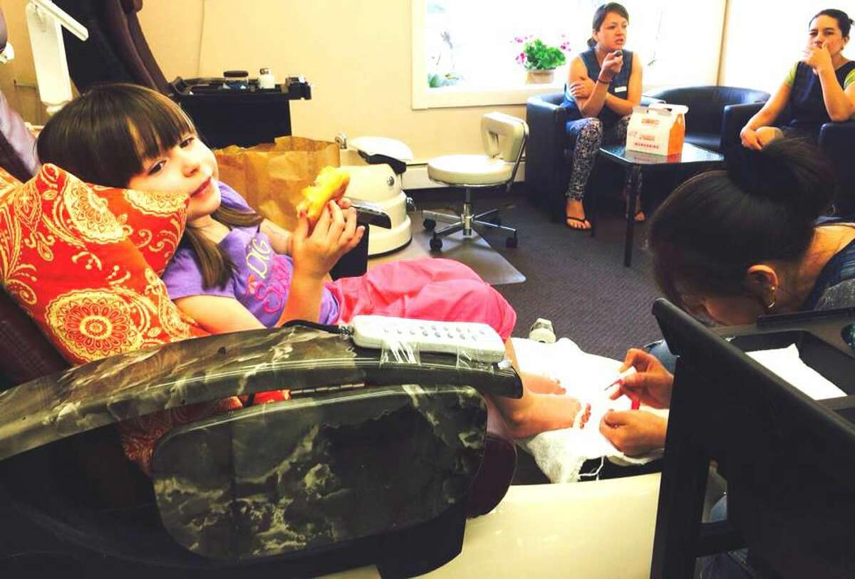 Best Manicure/Nail Salon, Sarah’s Nail Nook, Guilford