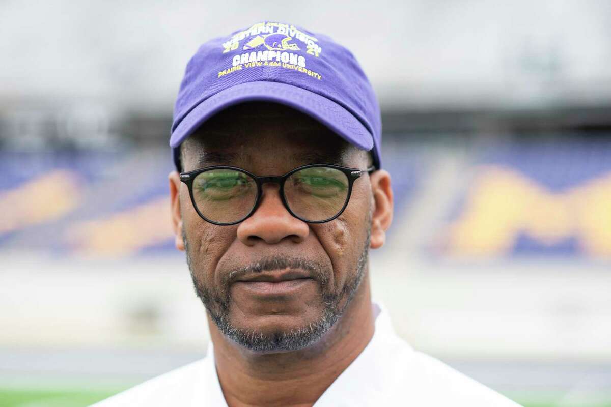 NFL Legends on X: Former @NFL DB and Houston Oilers Legend Bubba McDowell  (@mcdowell_bubba) was promoted to head coach of Prairie View A&M 