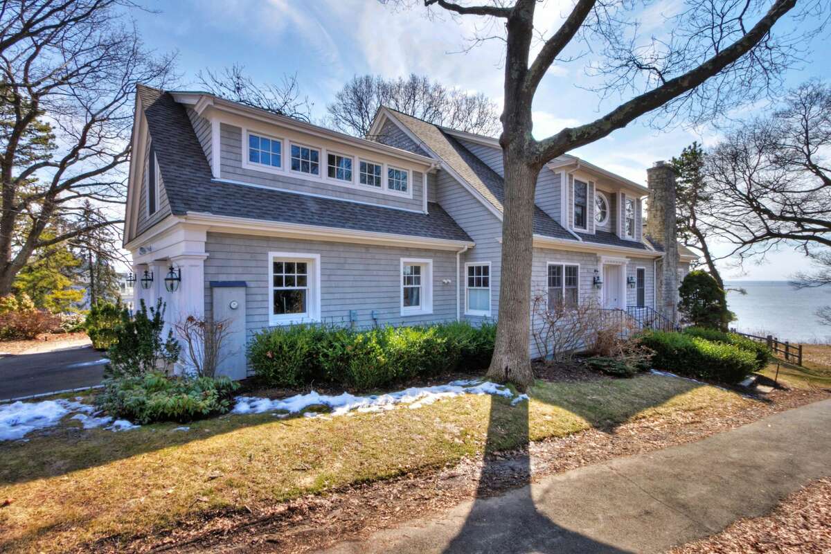 Waterfront home in Branford with private beach access