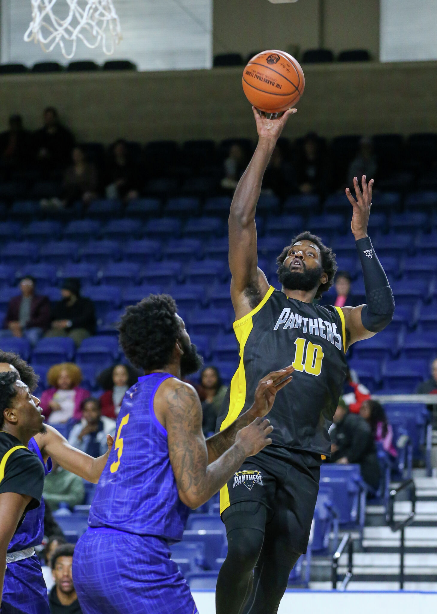 Building in Beaumont Panthers start pro basketball venture