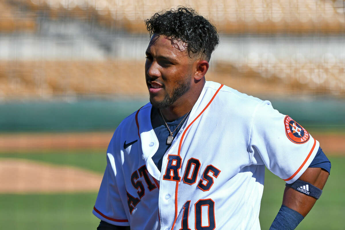 While signed as a center fielder, Pedro León has seen plenty of time at shortstop in the Astros' system.