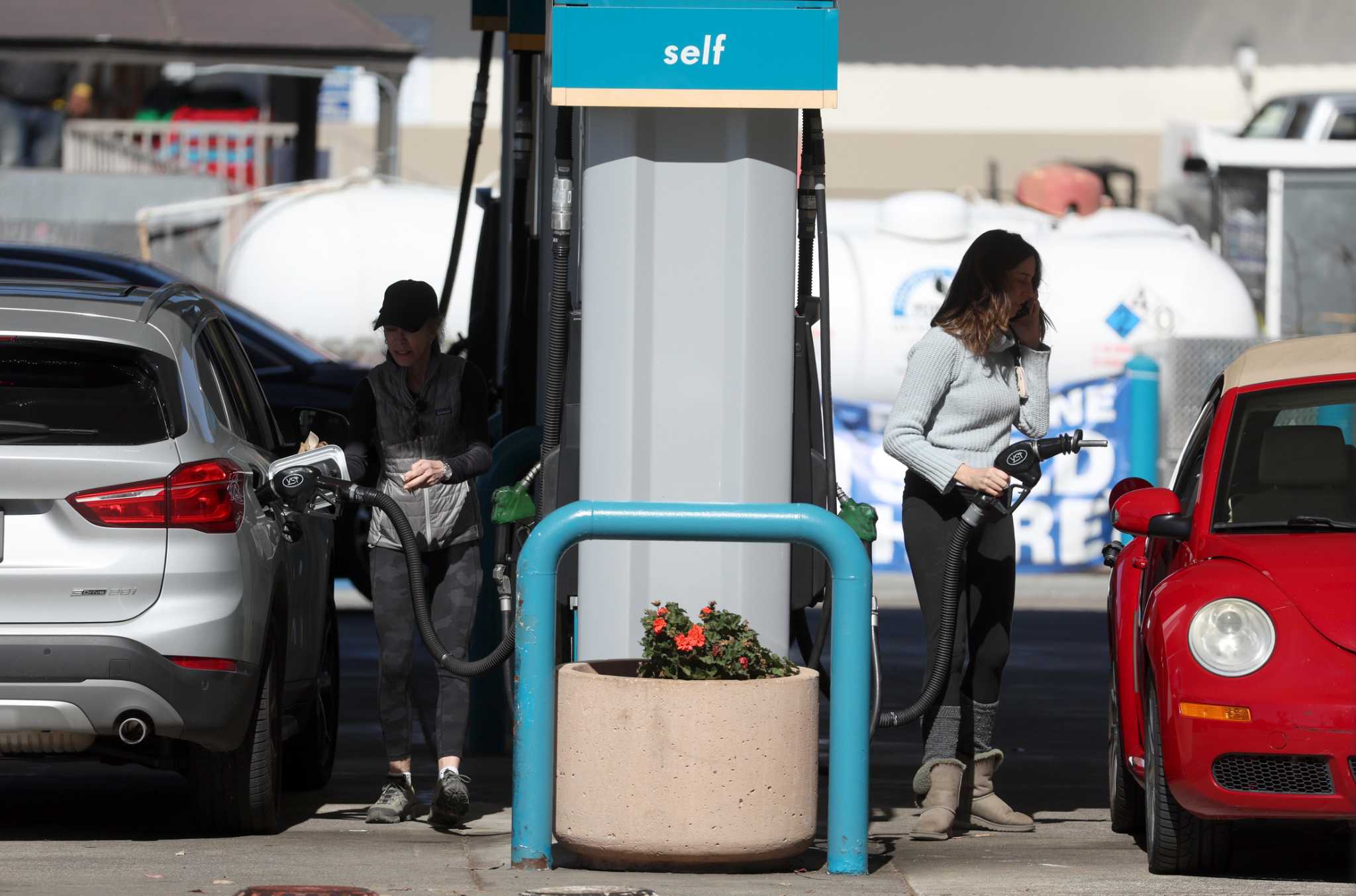 Gas prices expected to rise in Laredo amid Russian invasion