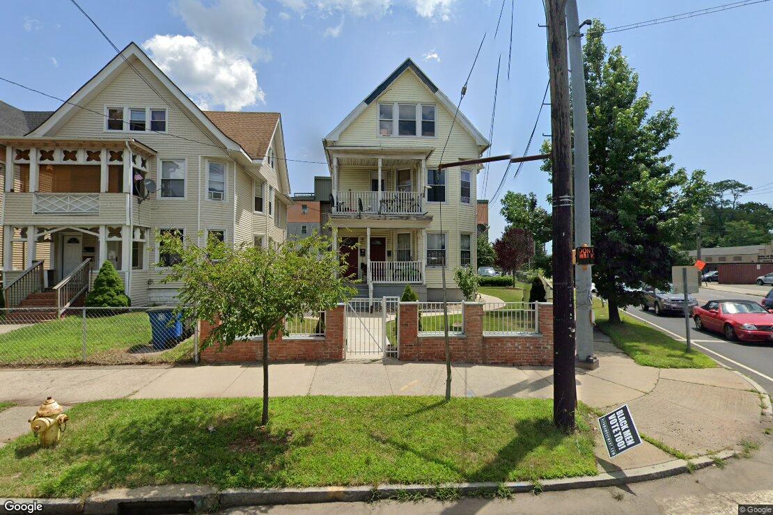 Triplex Sells In New Haven For $365,000