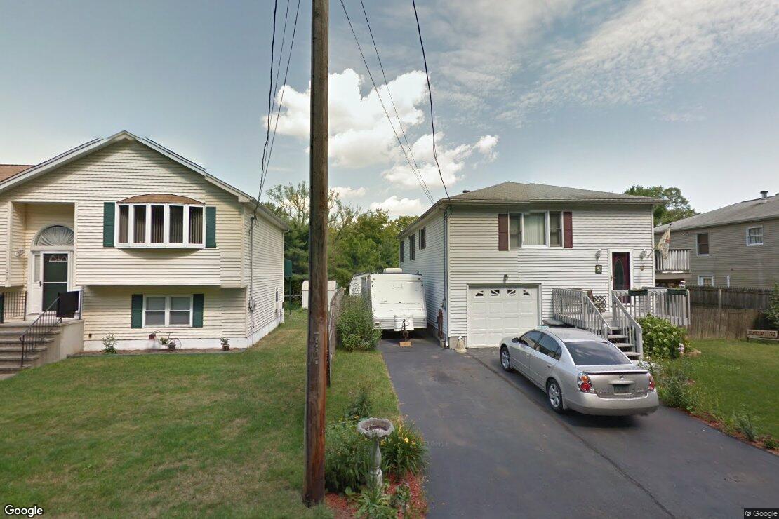 Detached house in East Haven sells for 280,000