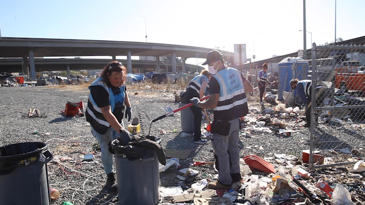 A formerly homeless Oaklander's fight against illegal dumping - Vimarsana News