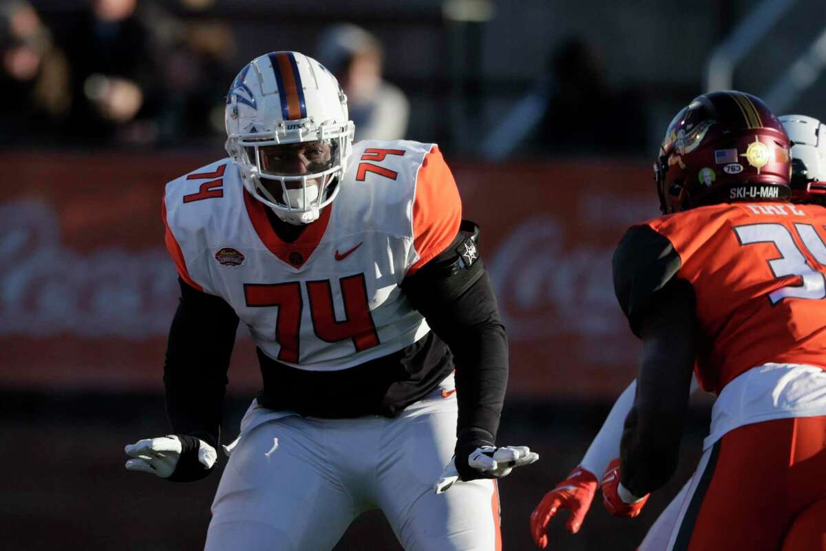 San Francisco 49ers offensive tackle Spencer Burford (74) takes