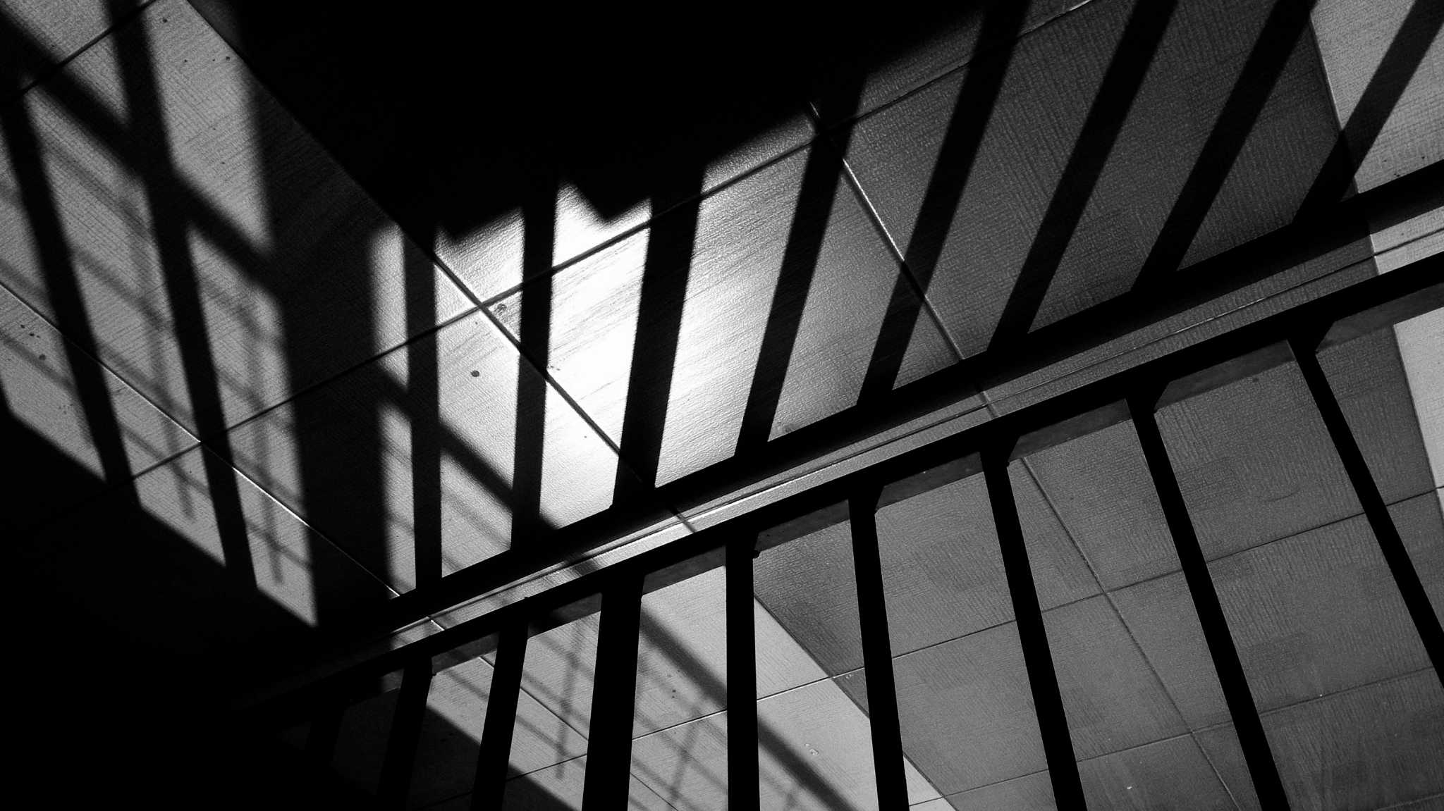Ninth Circuit revives lawsuit brought by inmate who said he was targeted for violence by a prison guard - Vimarsana News