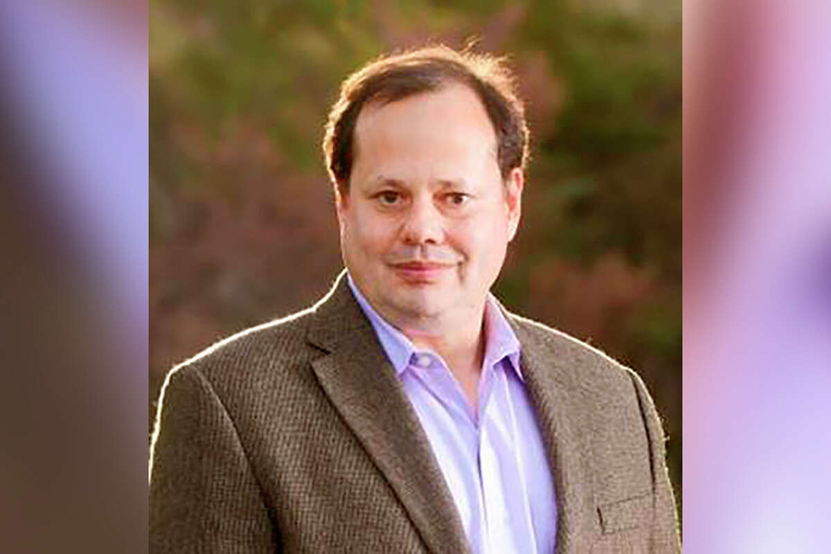 Match.com founder Gary Kremen&nbsp;is suspending his campaign for Santa Clara County assessor.
