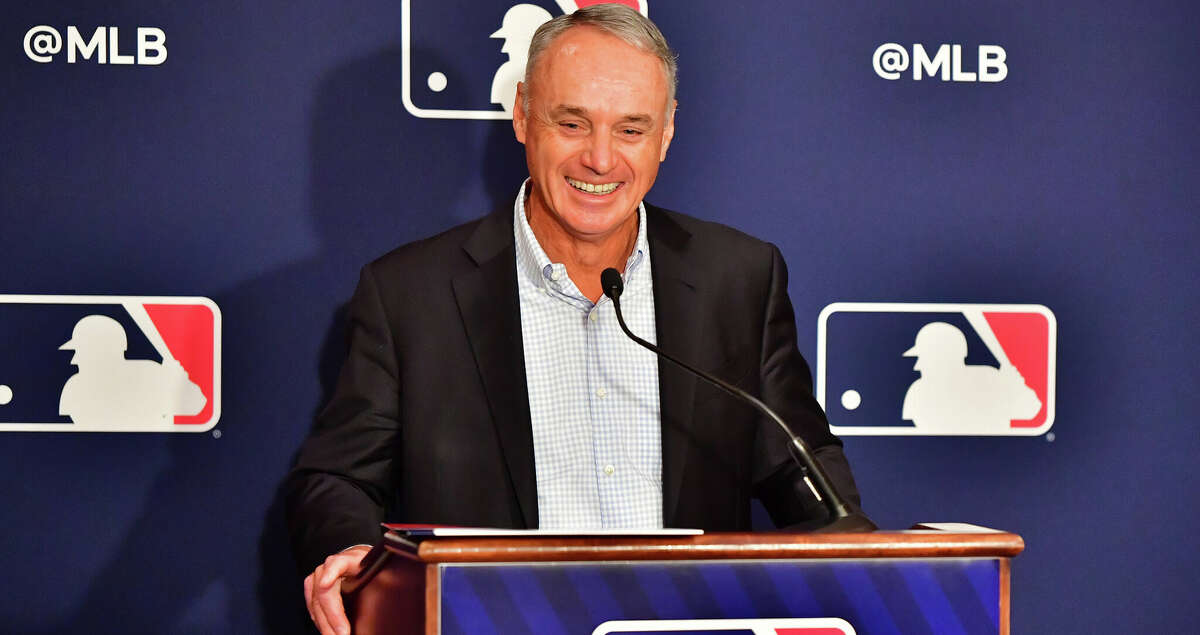 MLB extends deadline as CBA negotiations make progress