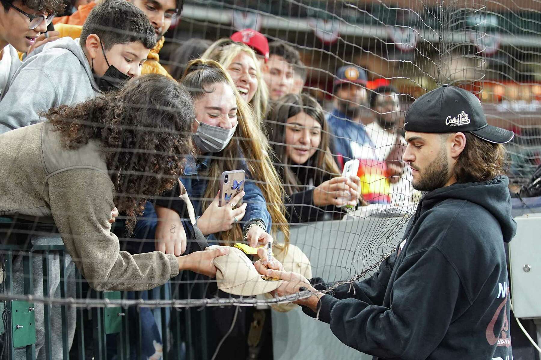 Astros pitcher Lance McCullers Jr. blasts MLB owners after Opening