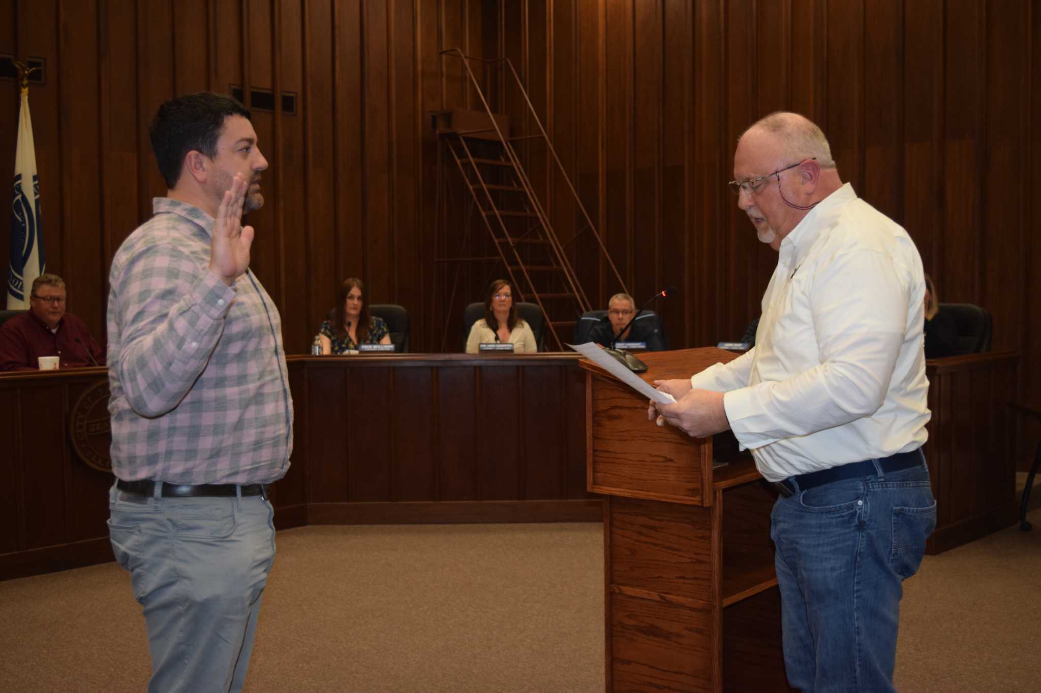 Alderman hopes to help move city into future - Vimarsana News