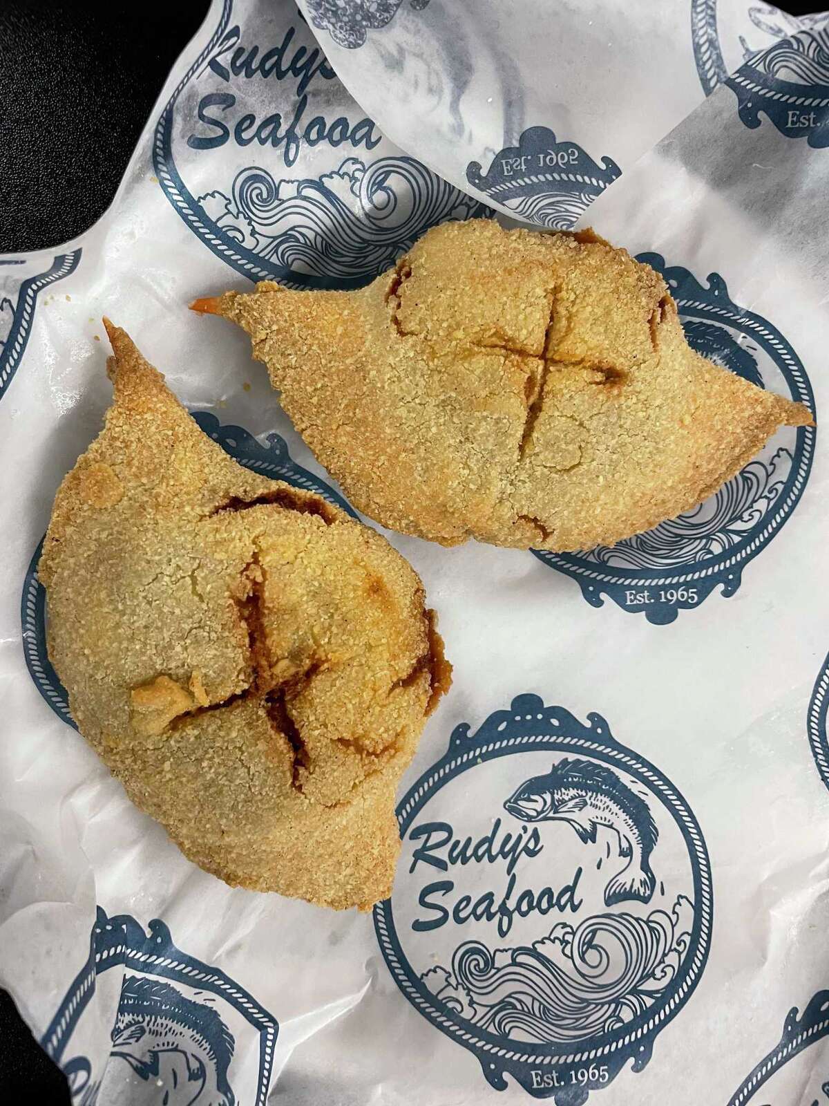 How Rudy’s Seafood on the South Side preps for the Lent crush