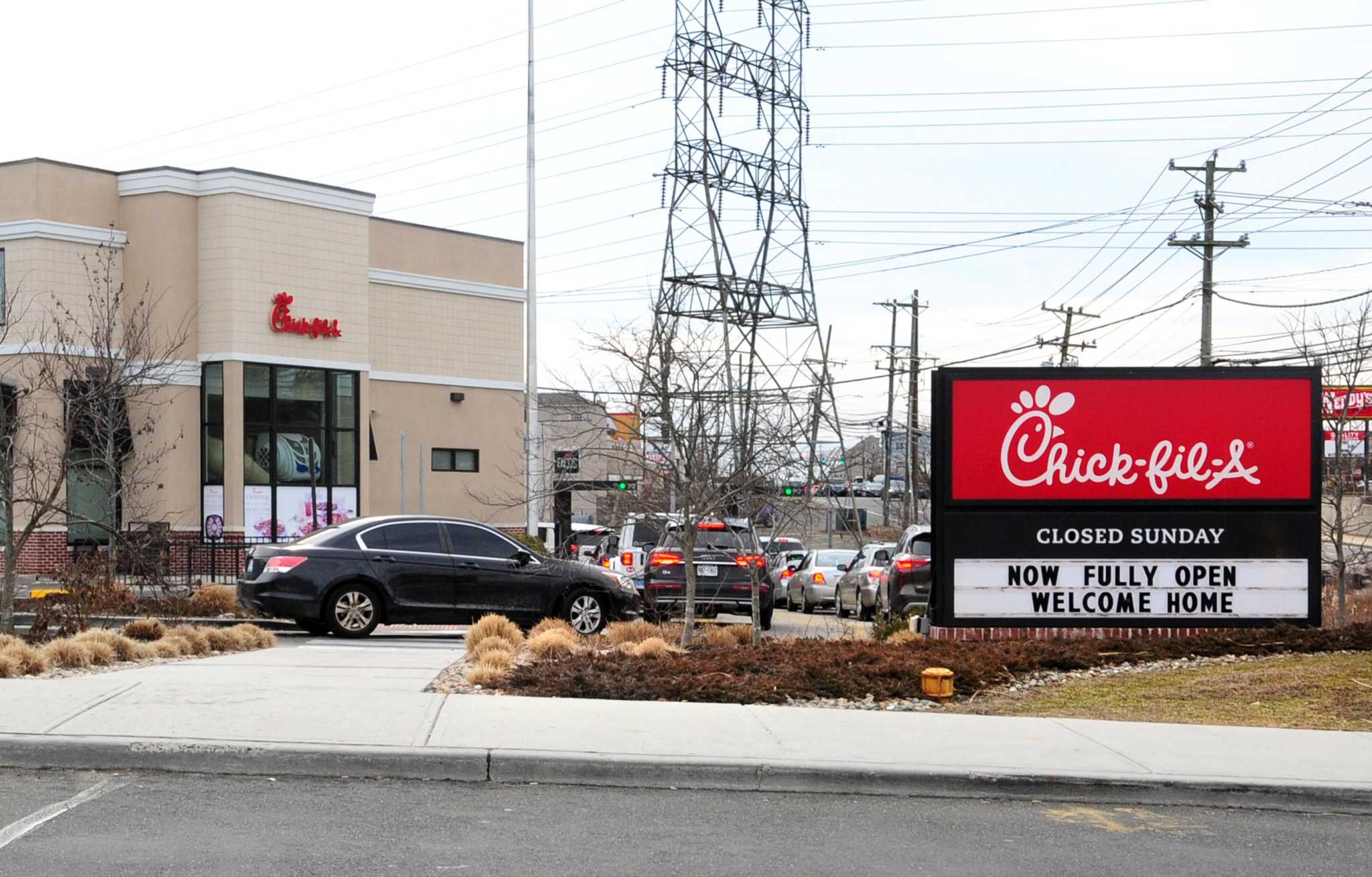 Norwalk’s Chick-fil-A to reopen Dec. 14 after drive-thru renovation