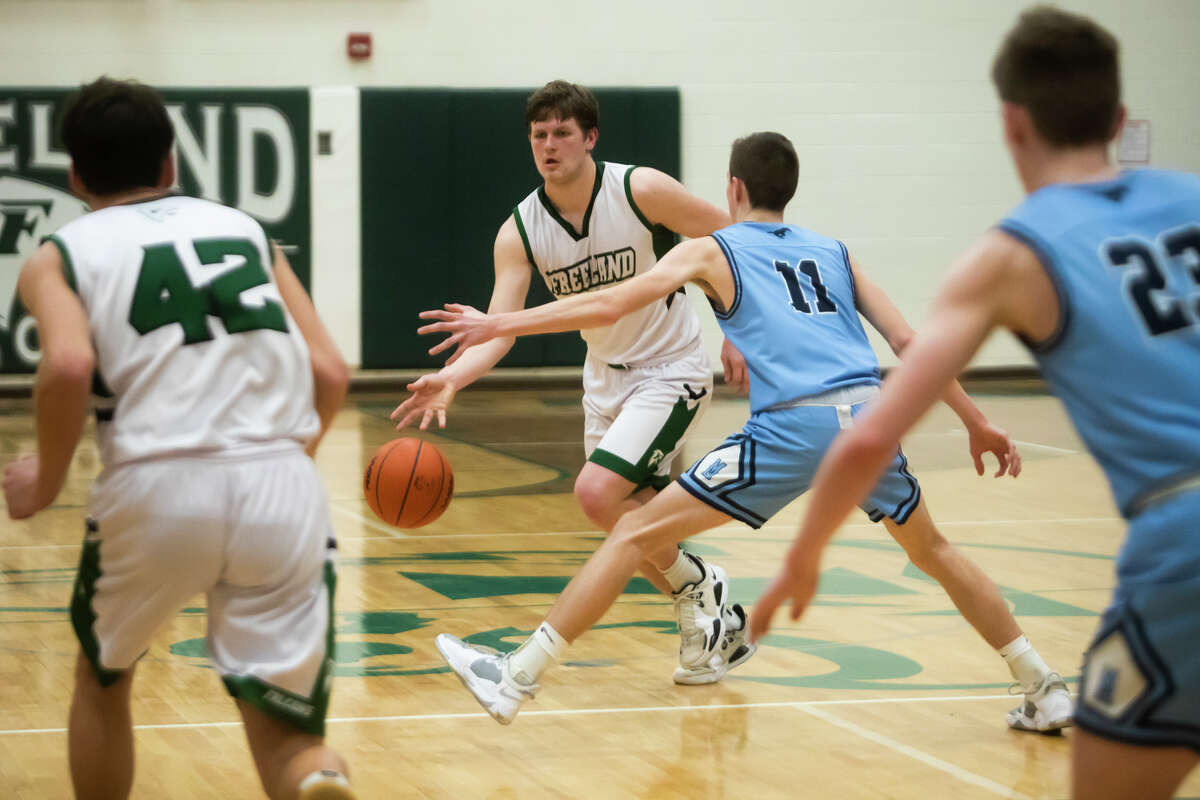 Perfection Freeland lights up Meridian, finishes 200 for 1st time in