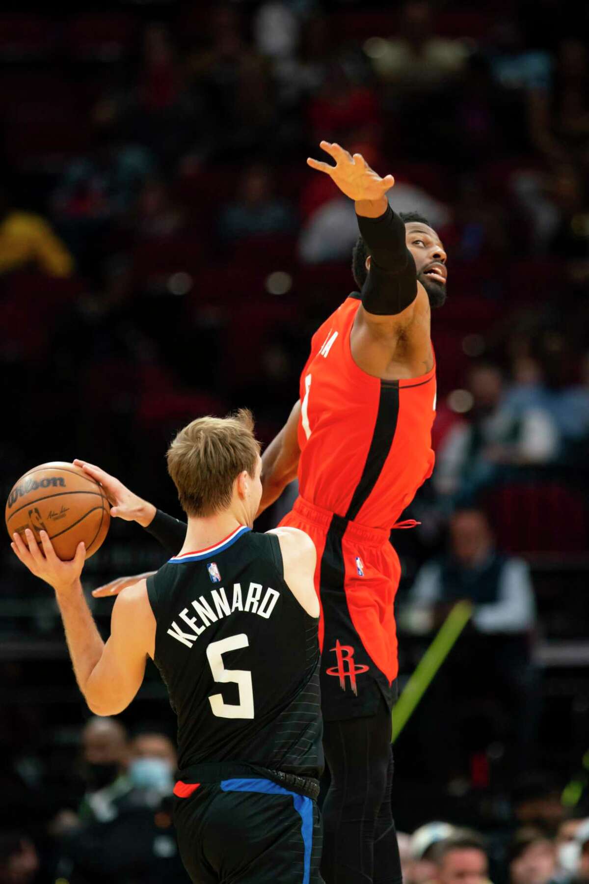 Houston Rockets forward David Nwaba (2) defends Los Angeles Clippers guard Luke Kennard (5) during the second half of an NBA game between the Houston Rockets and Los Angeles Clippers, Tuesday, March 1, 2022, at Toyota Center in Houston.