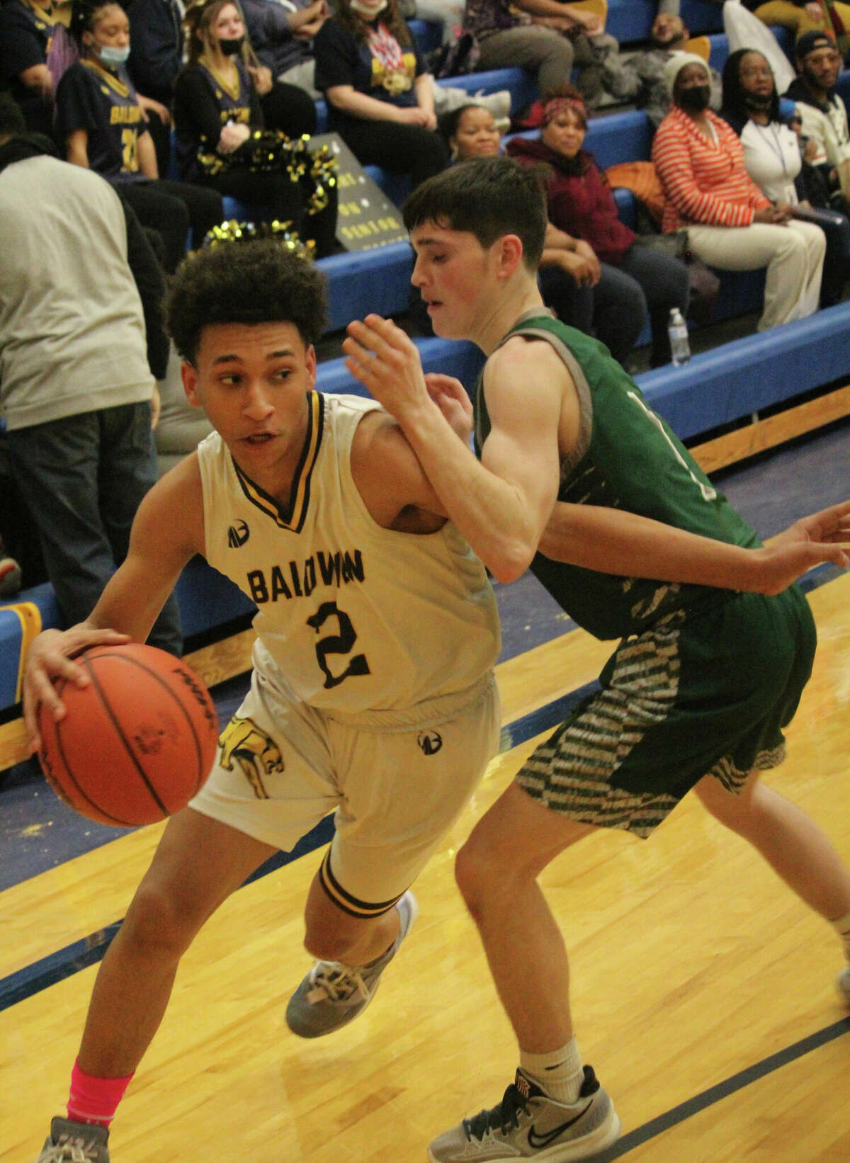 Baldwin's Jalik Hawkins dribbles to the basket vs. Hesperia.