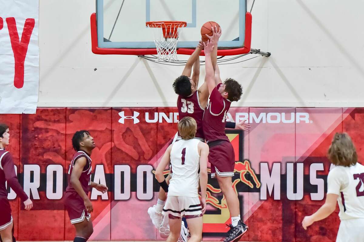 Abernathy knocked off Tulia Monday night (Feb. 28, 2022) in the 3A regional semifinal round of playoffs. 