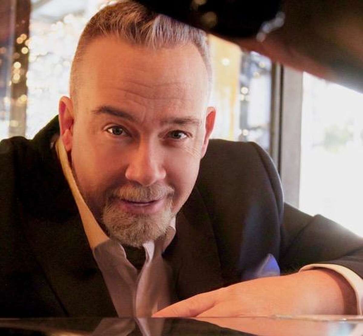 Broadway actor and pianist Michael McAssey is making a return engagement to Milford in April, 2022.