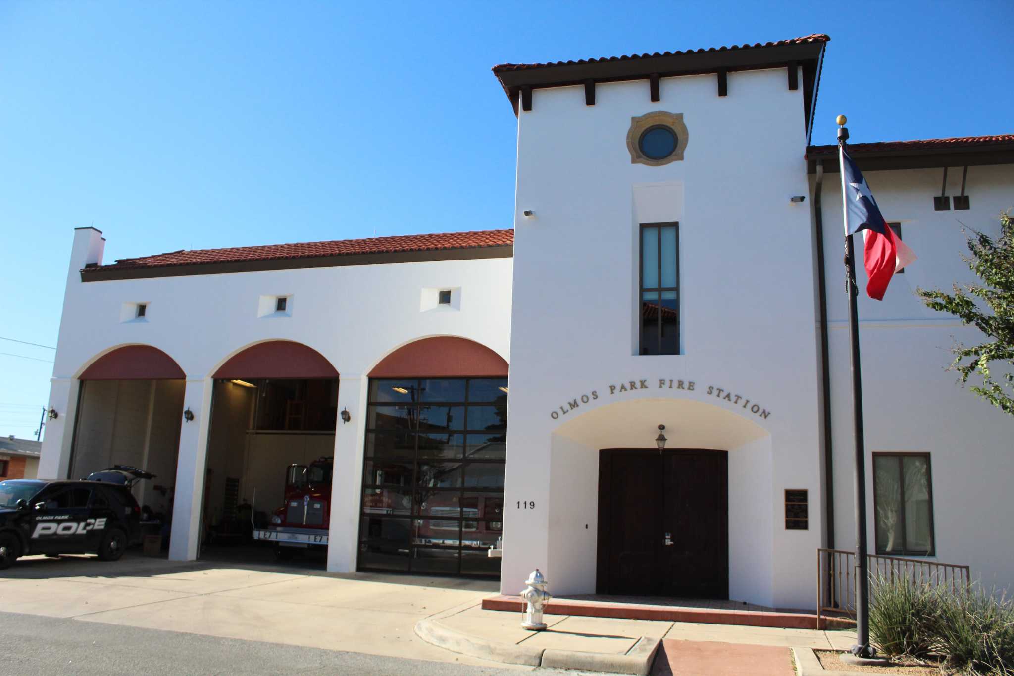 Olmos Park pushes lockboxes to boost emergency response times at businesses - Vimarsana News