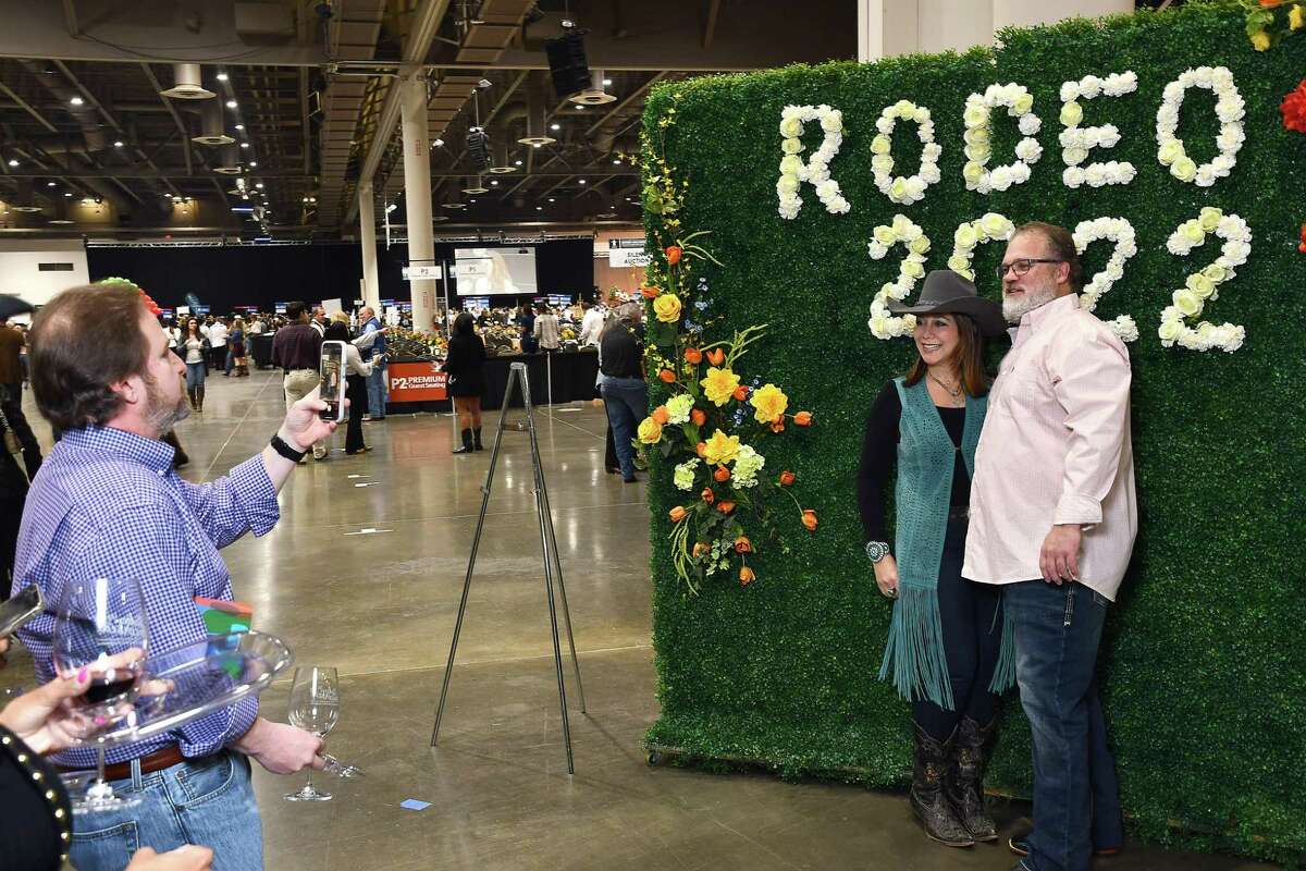 Scenes from the 2022 Houston Livestock Show and Rodeo is the Rodeo Uncorked! Roundup & Best Bites Competition Sunday Feb. 20,2022. During rodeo season, Houstonians and residents of the surrounding area will consume lots of barbecue. Why not pair the meal with a Texas wine.