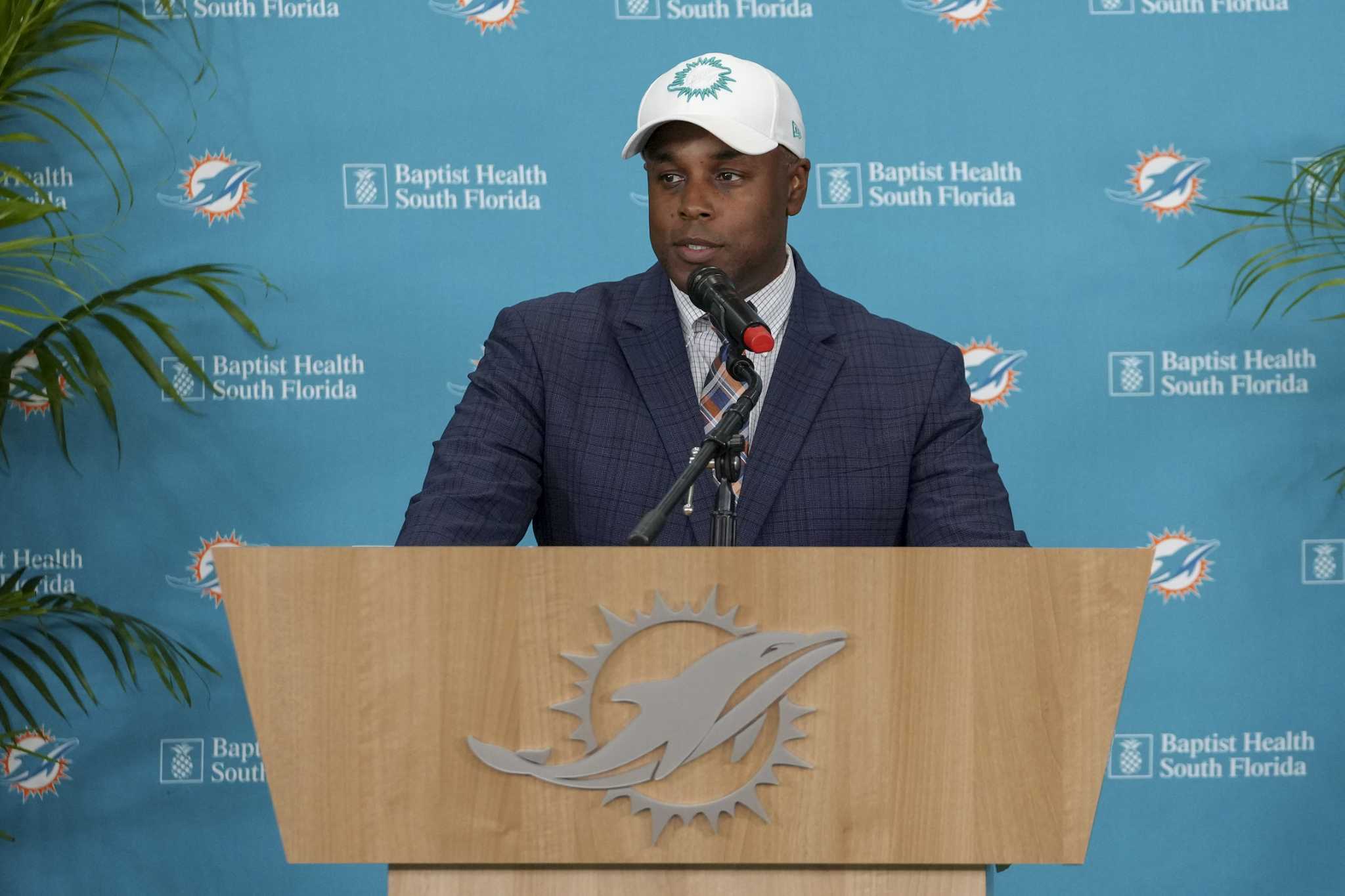 Dolphins' GM Chris Grier says Miami isn't trading for Deshaun Watson