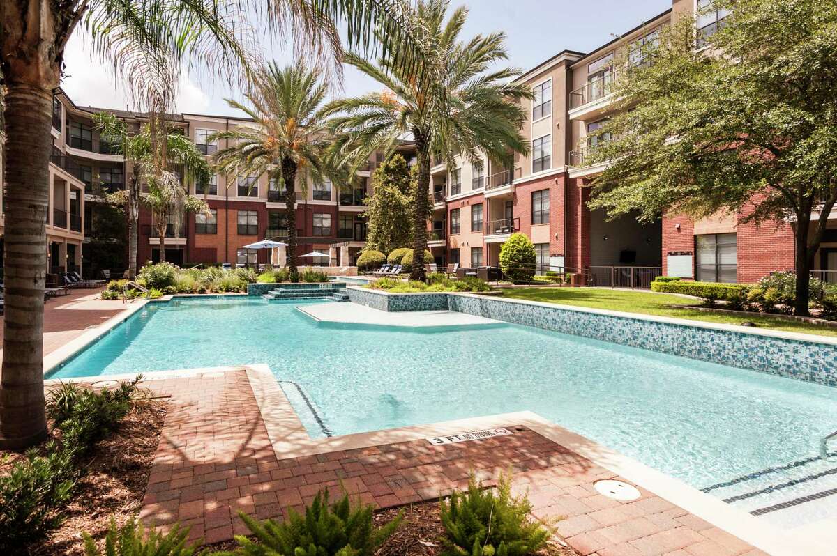 Miami-based Atlantic Pacific Cos. acquired the 401-unit Broadstone Memorial apartments at 875 N. Eldridge Parkway.