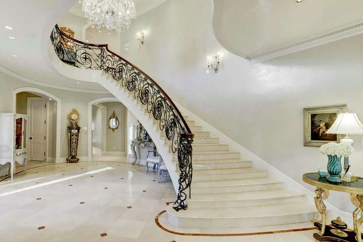 River Oaks mansion known for massive parties and listed at $16 million ...